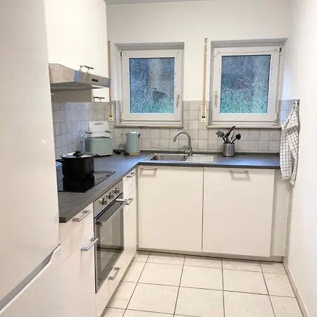 Mos01 Hyra Living Mit 4 Schlafzimmern *