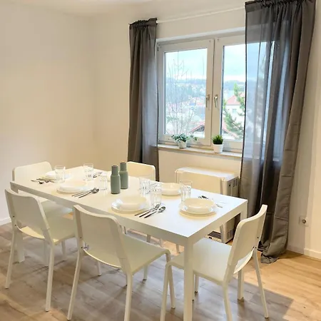Apartment Mos01 Hyra Living Mit 4 Schlafzimmern